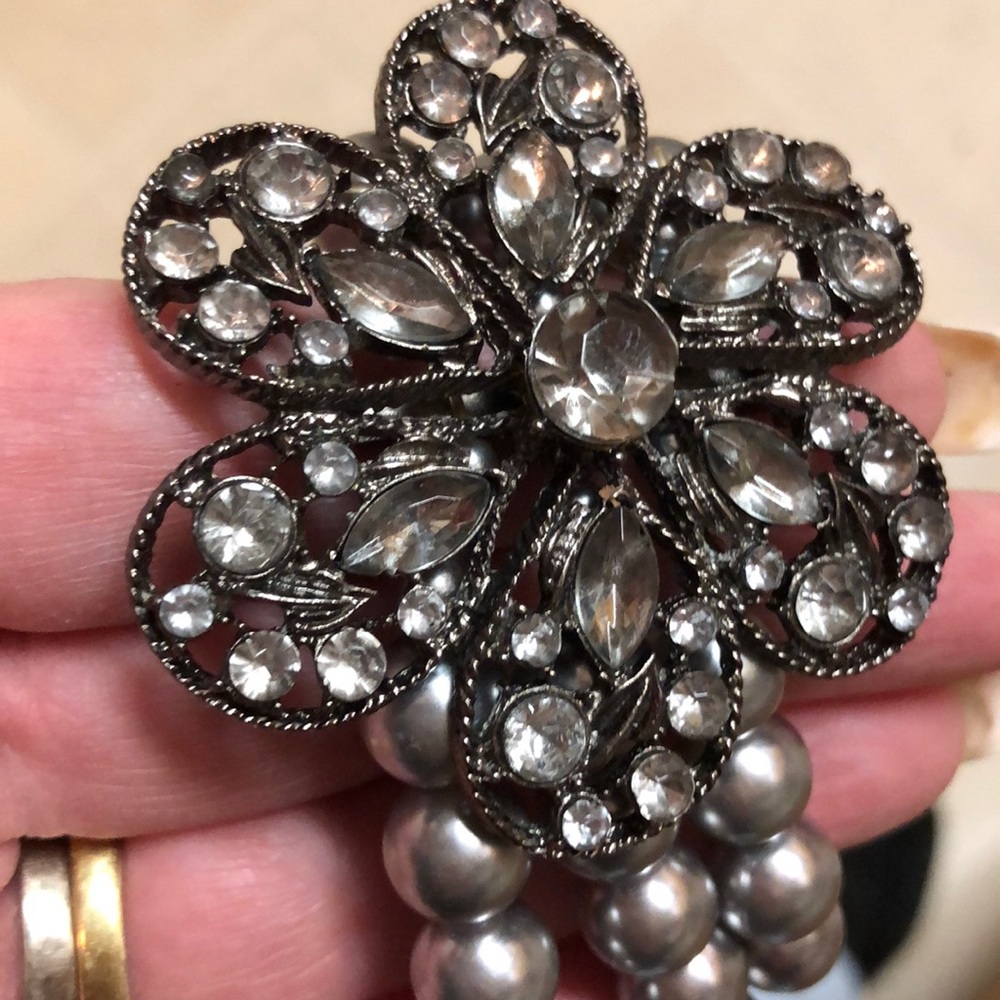 VINTAGE JEWELED METAL & STRETCHY BRACELET 💗 - Picture 3 of 7